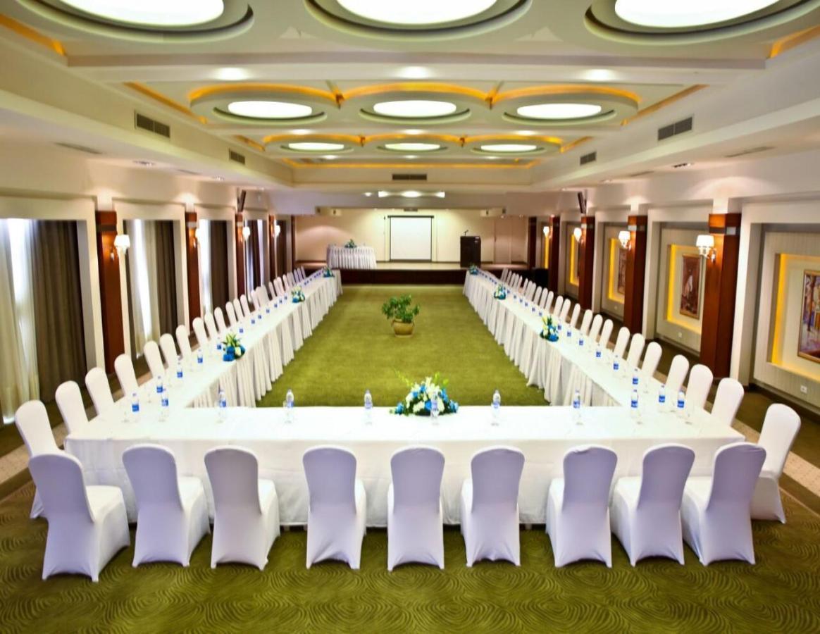 Charmillion Club Resort シャルム・エル・シェイク エクステリア 写真 U-shaped table layout